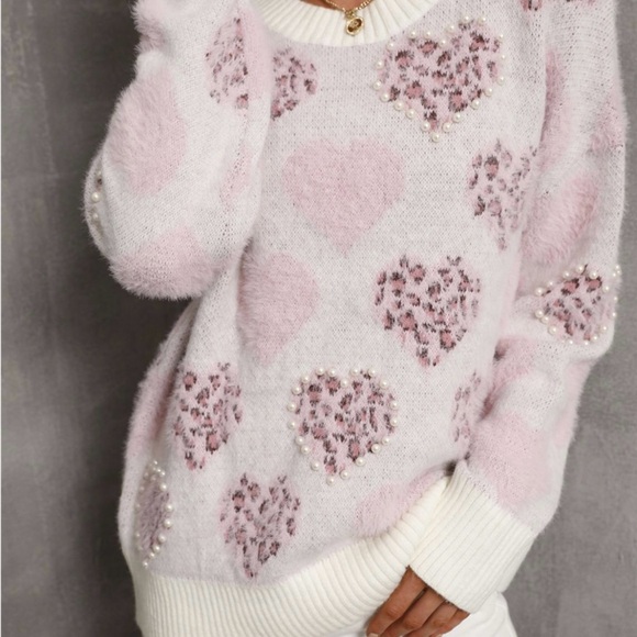FUZZY PEARLY LEOPARD HEART KNIT SWEATER - Picture 7 of 8